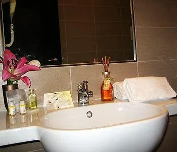 ***  Raeli Hotel Floridia Roma İtalya