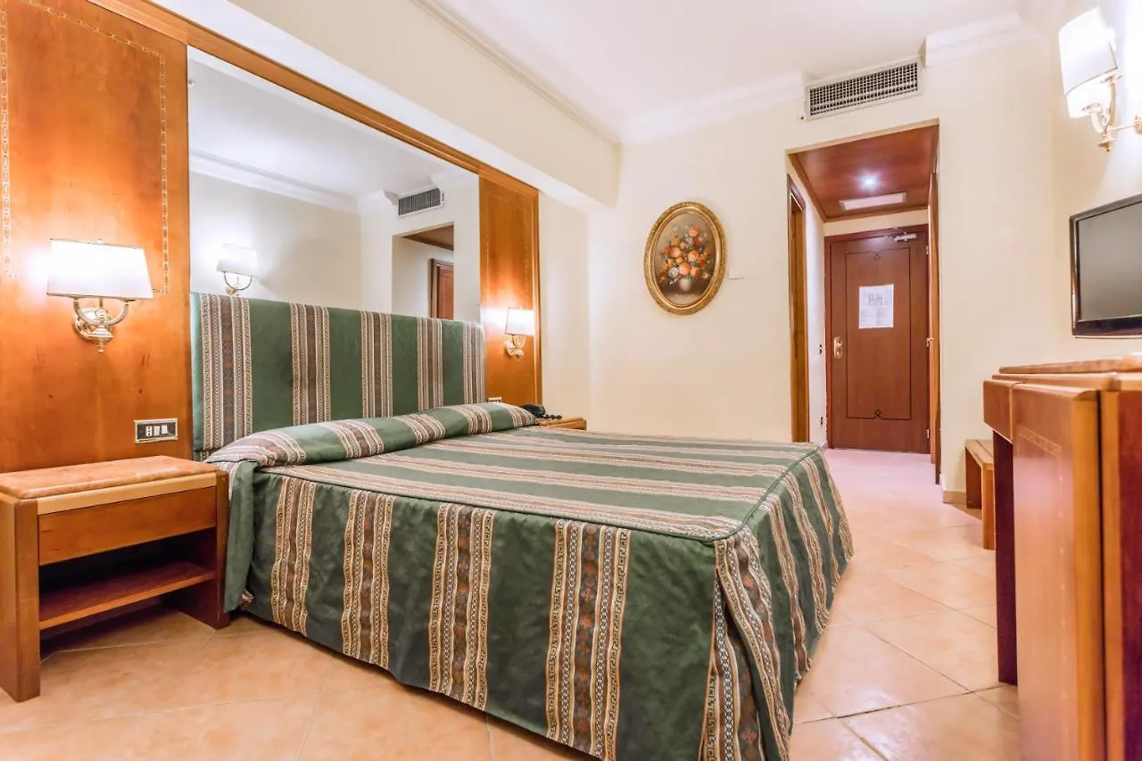 Raeli Hotel Floridia Roma 3*,